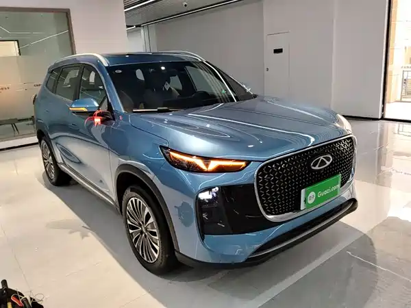 Chery Tiggo 8 PLUS C-DM 2025