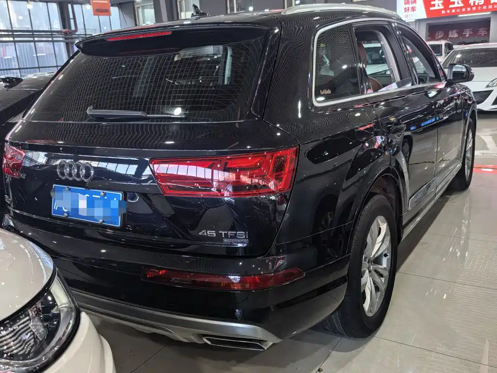 Audi Q7 2017 — фото 5