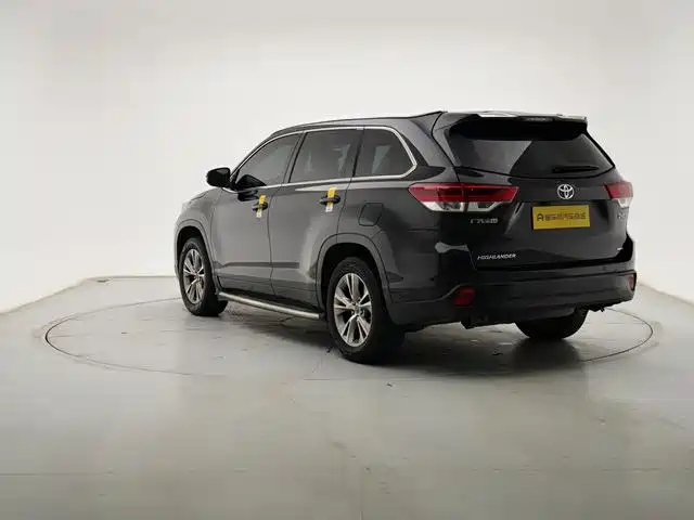 Toyota Highlander 2020