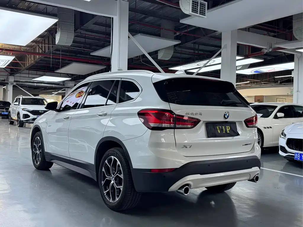 BMW X1 2022 — фото 16
