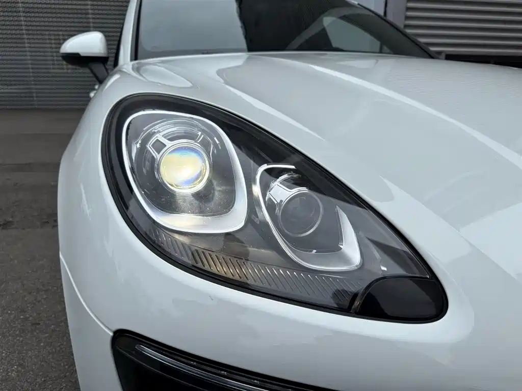 Porsche Macan 2015 — фото 13