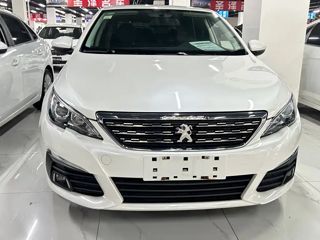 Peugeot 308 2017 — фото 2