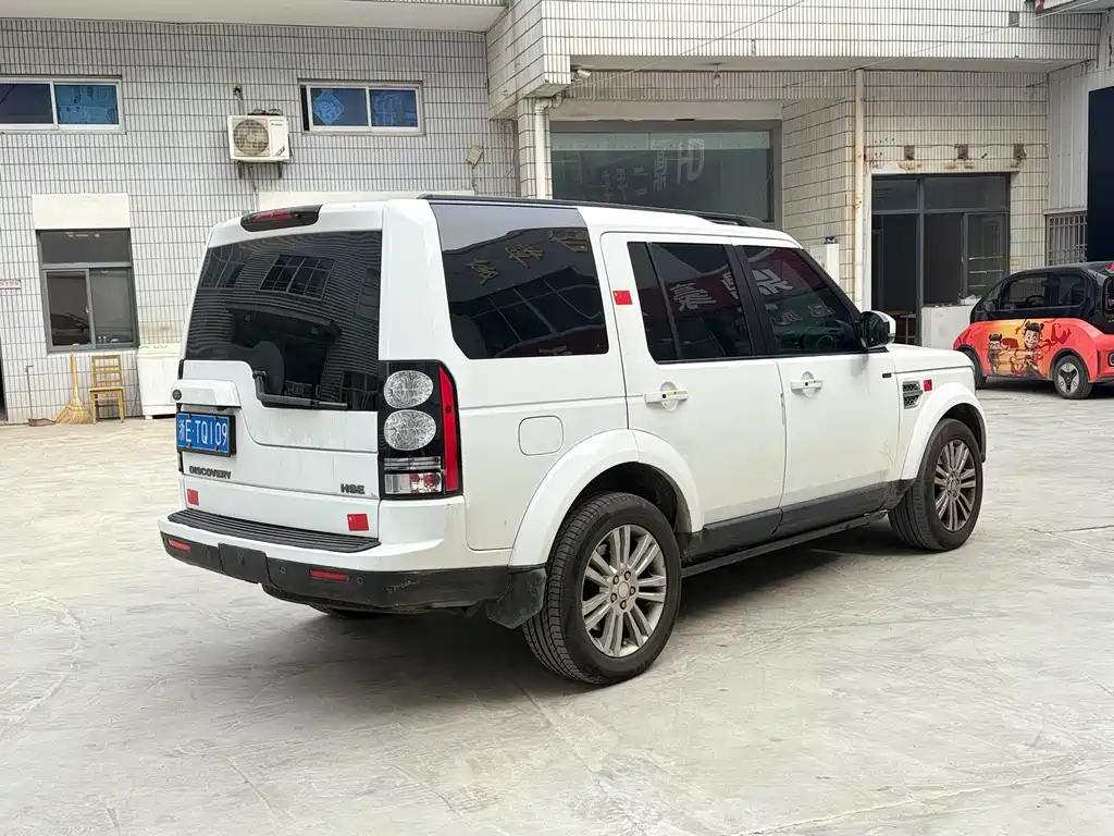 Land Rover Discovery 2015 — фото 4