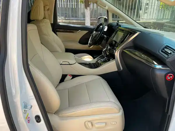 Toyota Alphard 2018