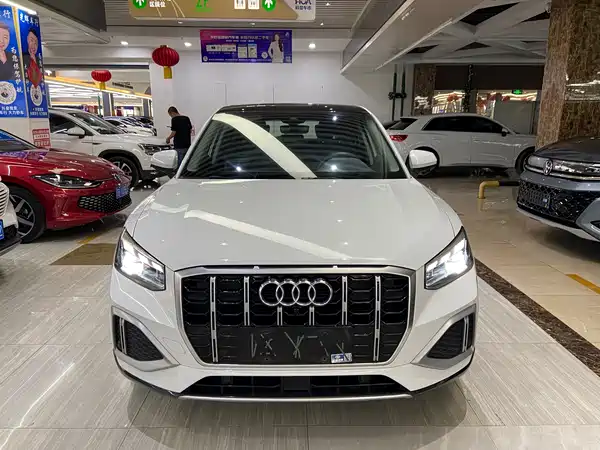 Audi Q2L 2022