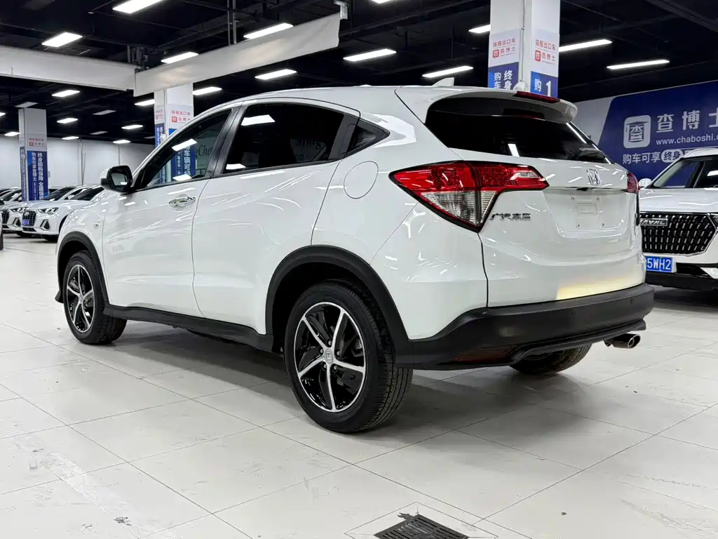 Honda Vezel 2022 — фото 8