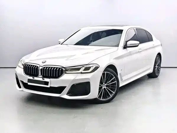 BMW 5 Series 2021