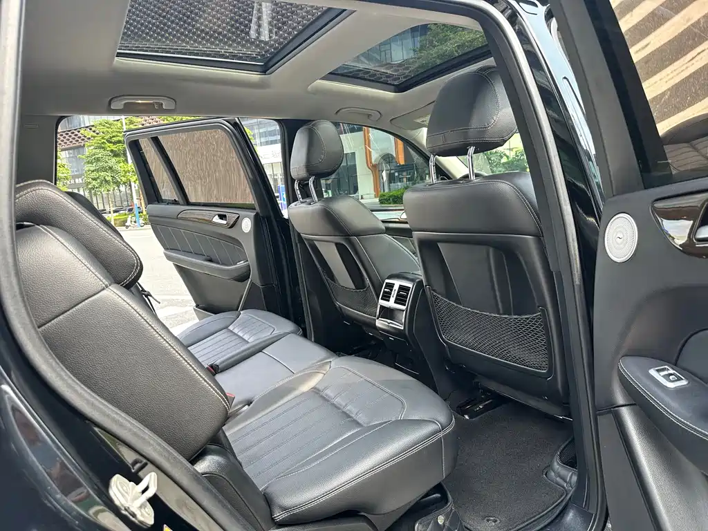 Mercedes-Benz GLS 2016 — фото 10