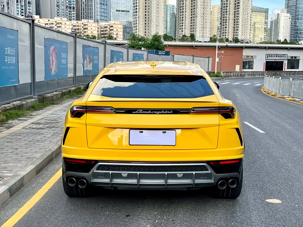 Lamborghini Urus 2021 — фото 5