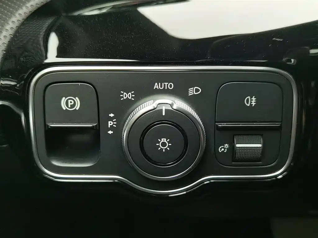 Mercedes-Benz A-Class 2022 — фото 21