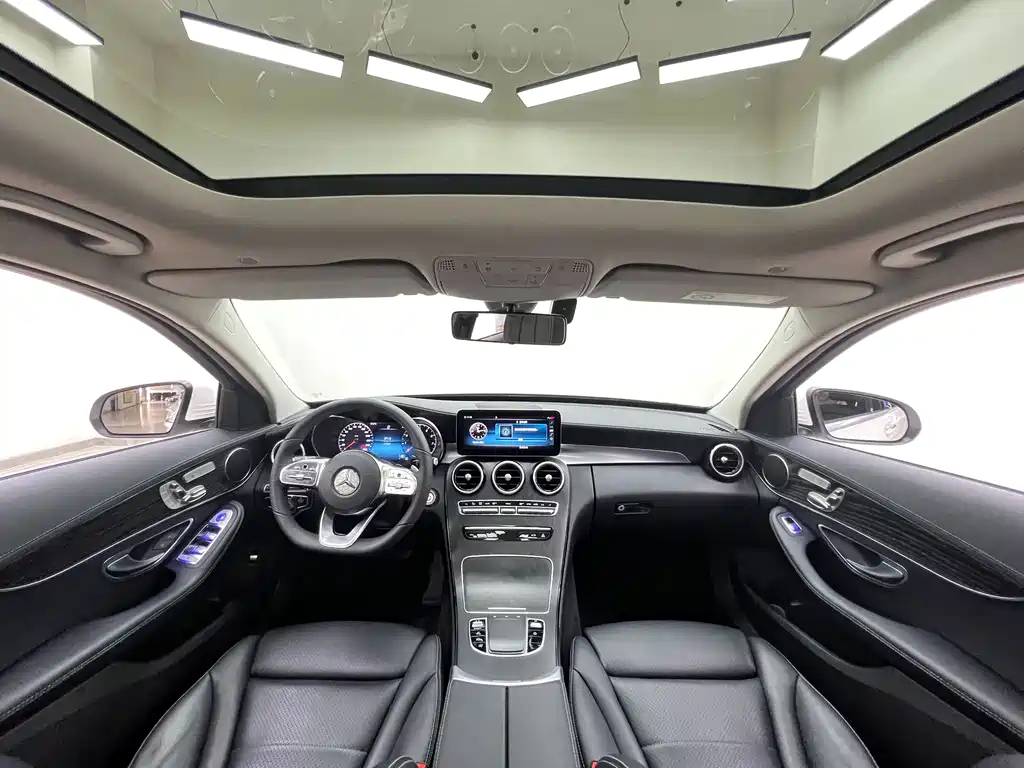 Mercedes-Benz C-Class 2022 — фото 10