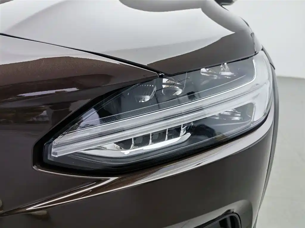Volvo V90 2019 — фото 7