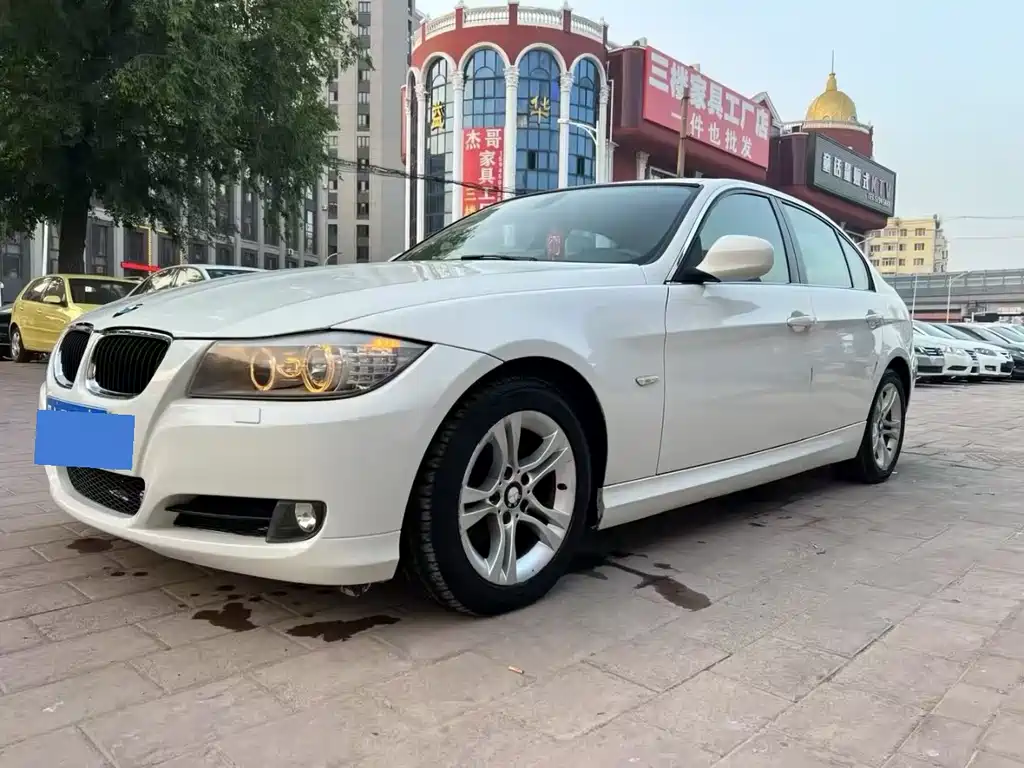 BMW 3 Series 2012 — фото 1