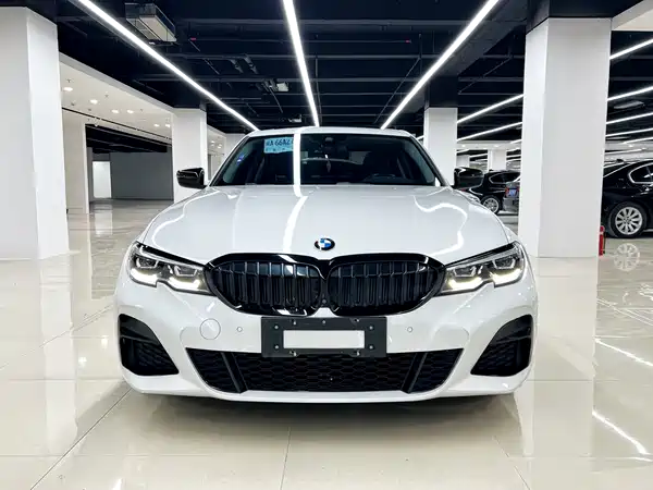 BMW 3 Series 2022