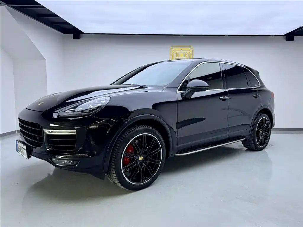 Porsche Cayenne 2017 — фото 7