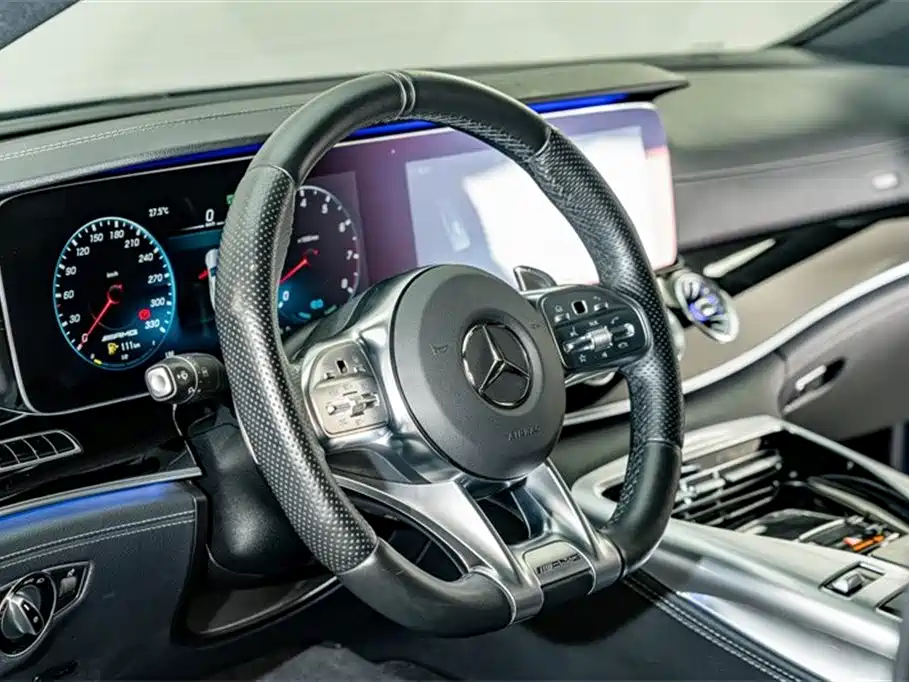 Mercedes-Benz AMG GT 2020 — фото 12