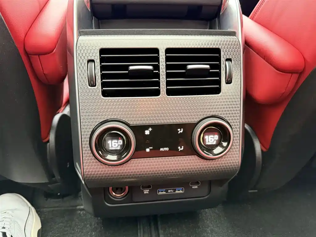 Land Rover Sport 2020 — фото 14