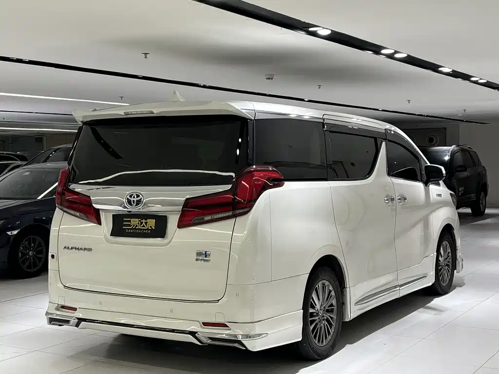 Toyota Alphard 2021 — фото 4
