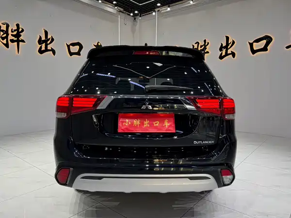 Mitsubishi Outlander 2022