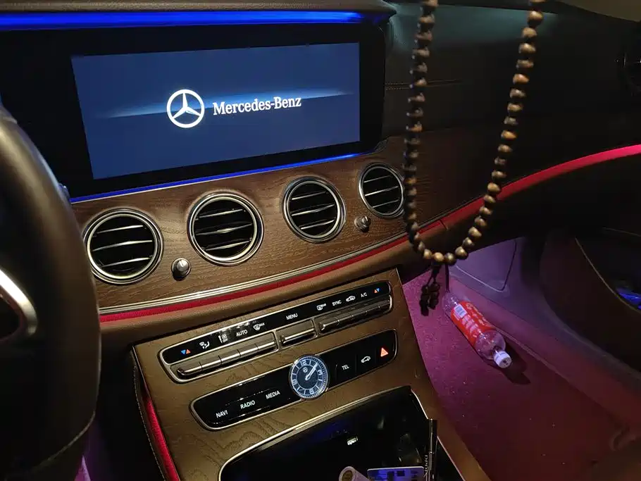 Mercedes-Benz E-Class 2020 — фото 13