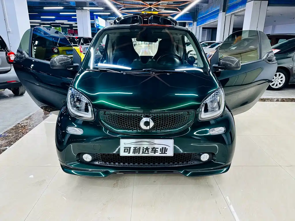 smart Fortwo 2018 — фото 25
