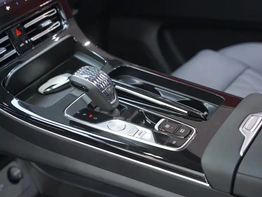 GAC Motor Trumpchi M8 2025 — фото 14