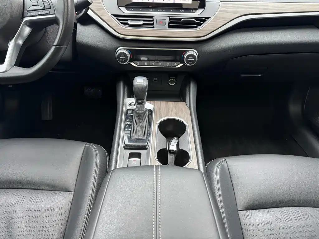 Nissan Teana 2022 — фото 14