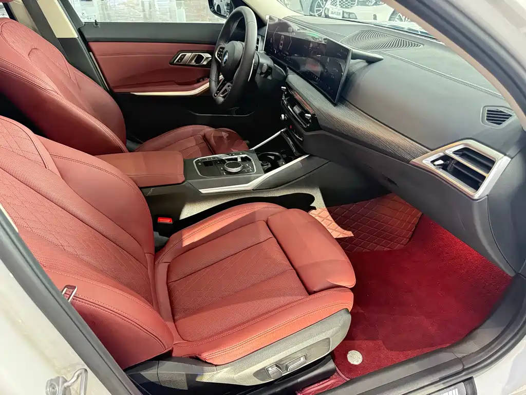 BMW 3 Series 2025