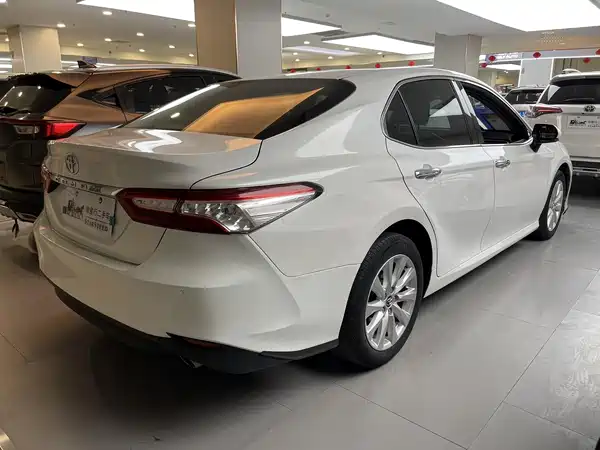 Toyota Camry 2019