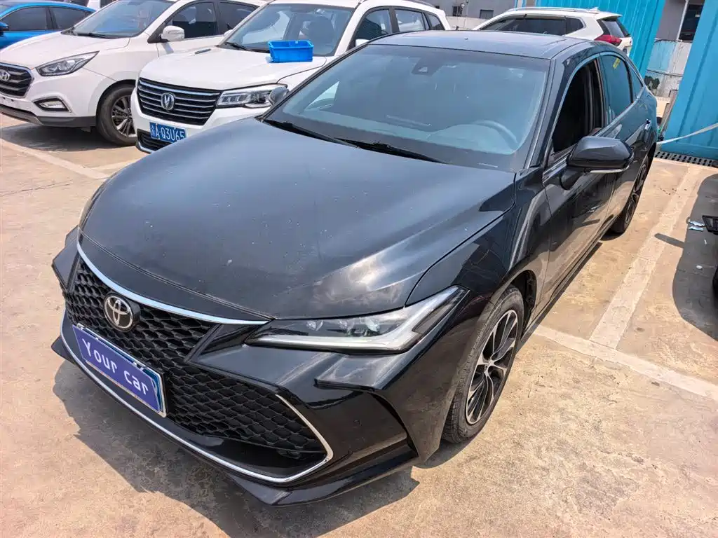 Toyota Avalon 2022 — фото 1