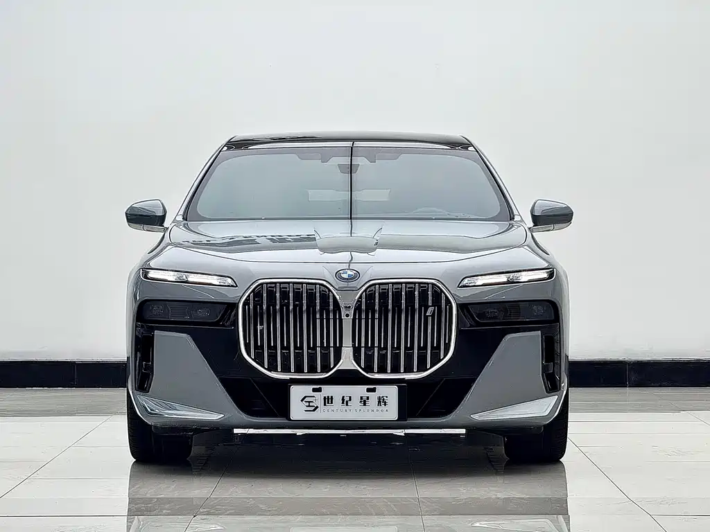 BMW i7 2023 — фото 6
