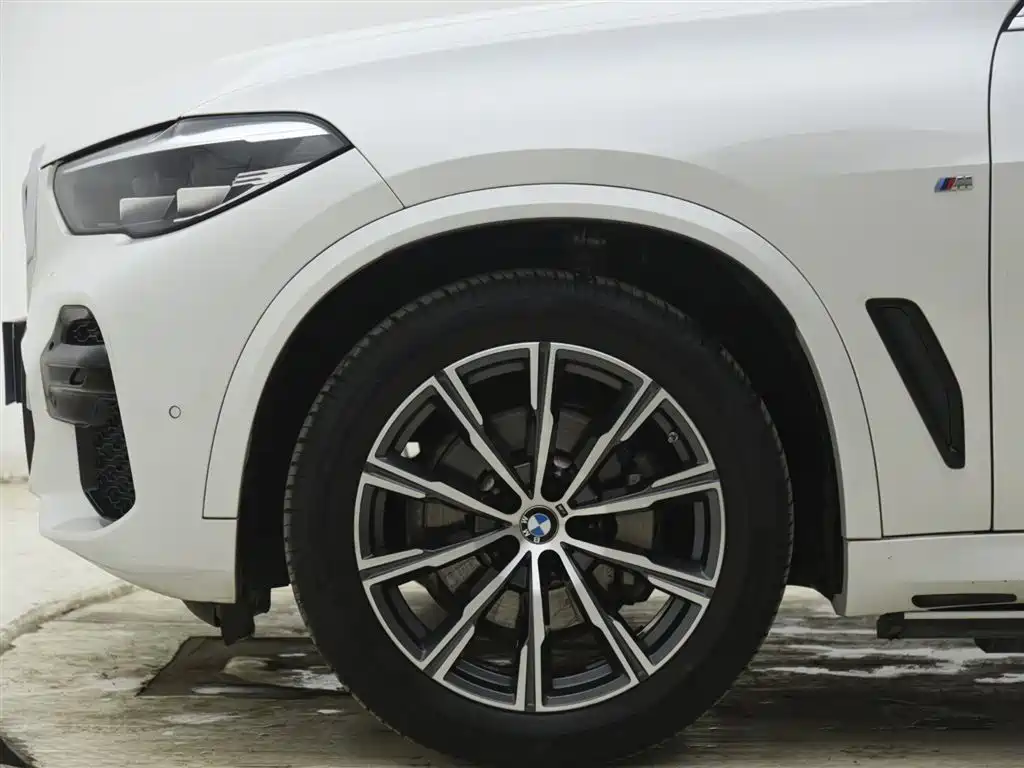 BMW X5 2021 — фото 15