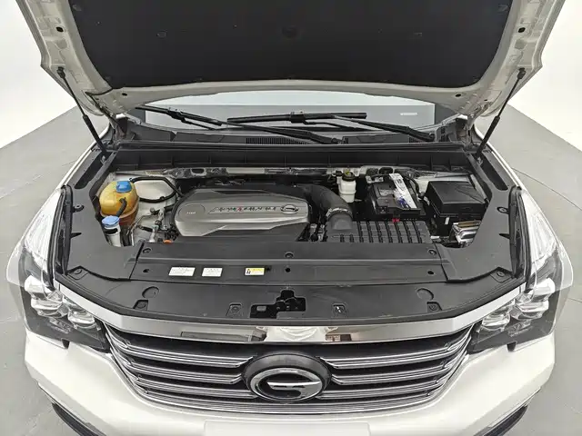 GAC Motor Trumpchi GS8 2018 — фото 16