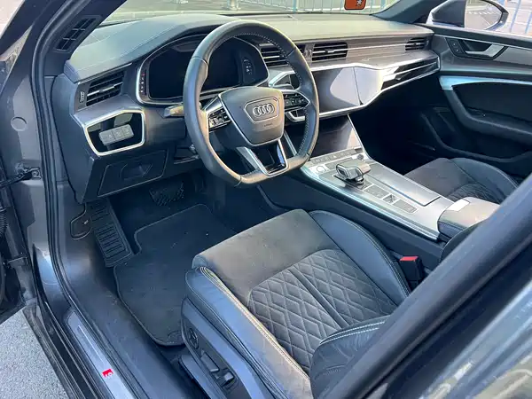 Audi A6L 2020