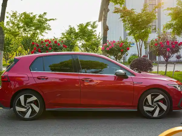 Volkswagen Golf GTI 2021
