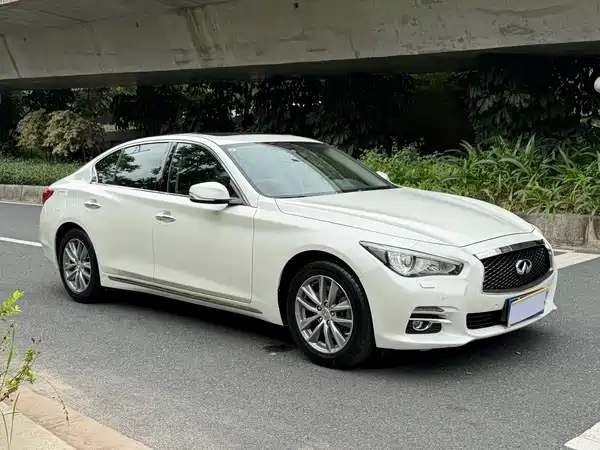 Infiniti Q50L 2017