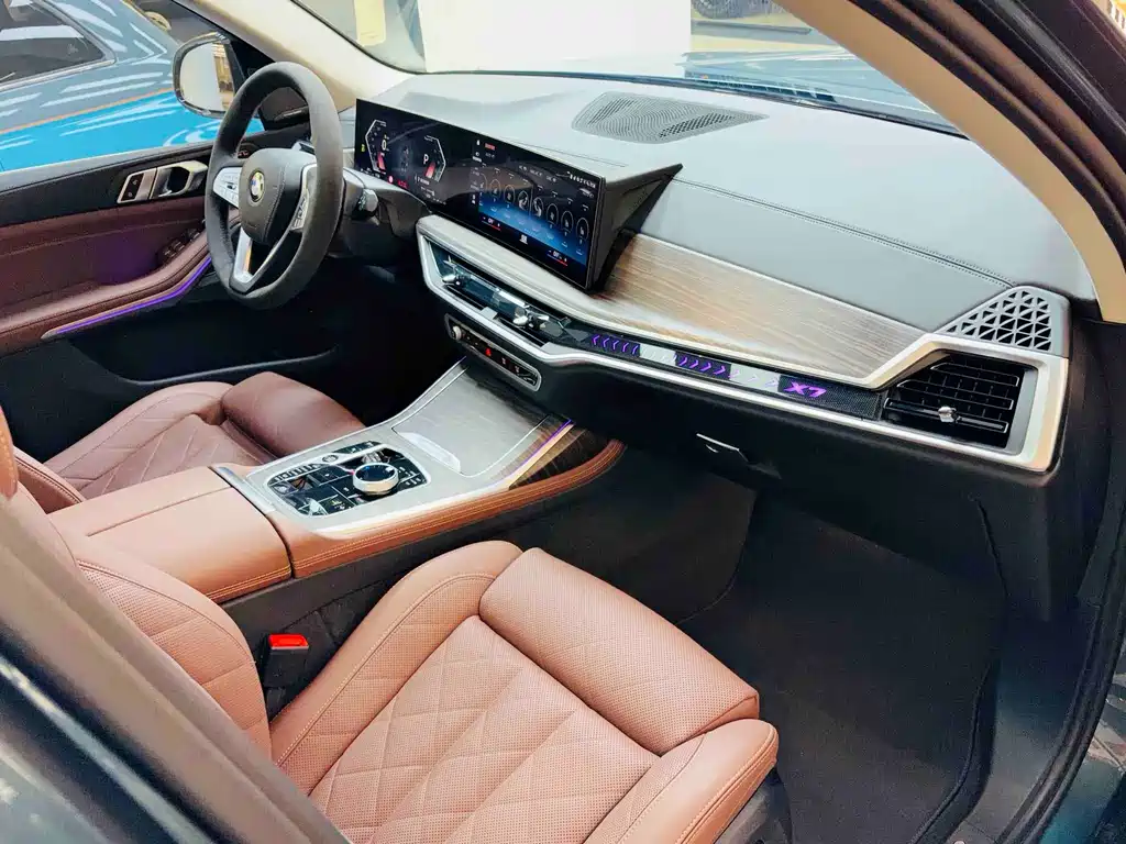 BMW X7 2022 — фото 18