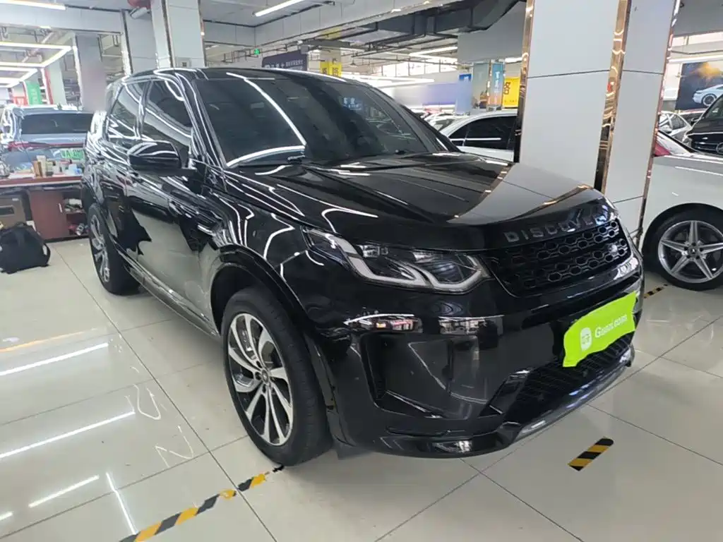 Land Rover Discovery Sport 2021