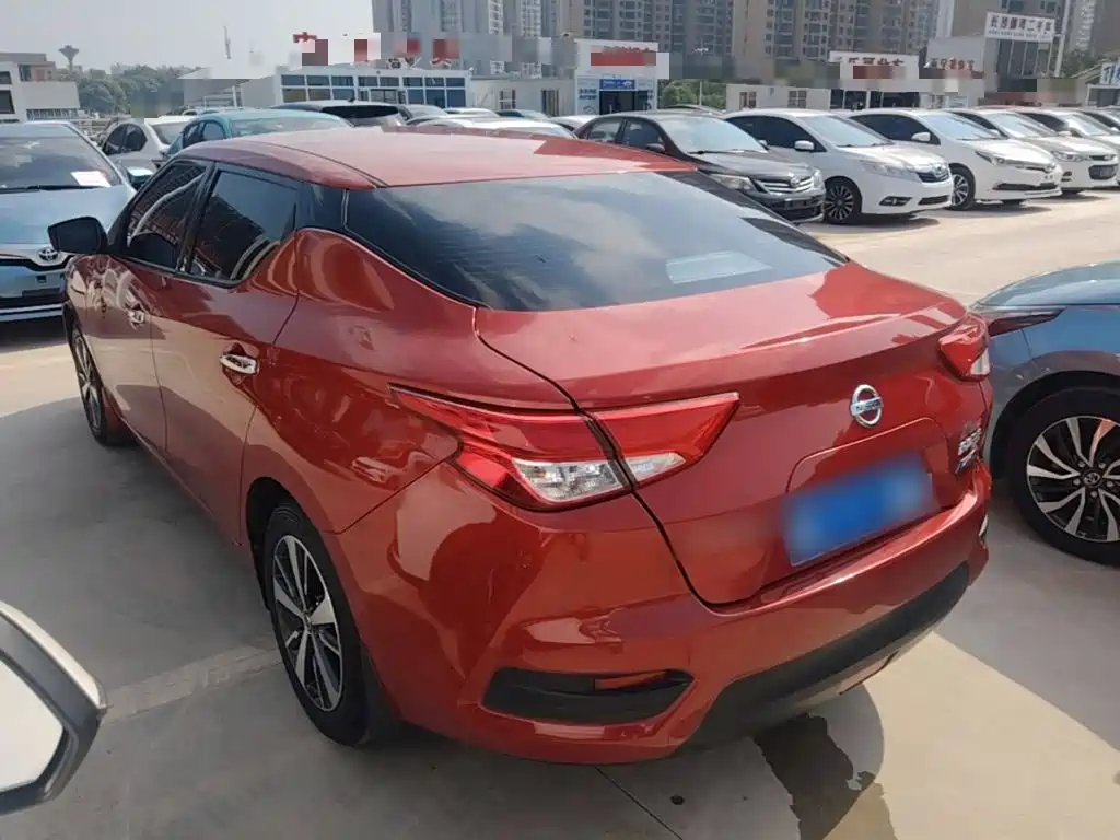 Nissan Bluebird 2020