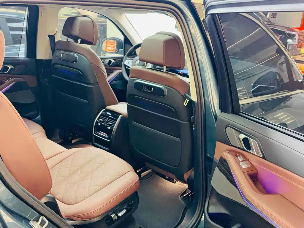 BMW X7 2022 — фото 20