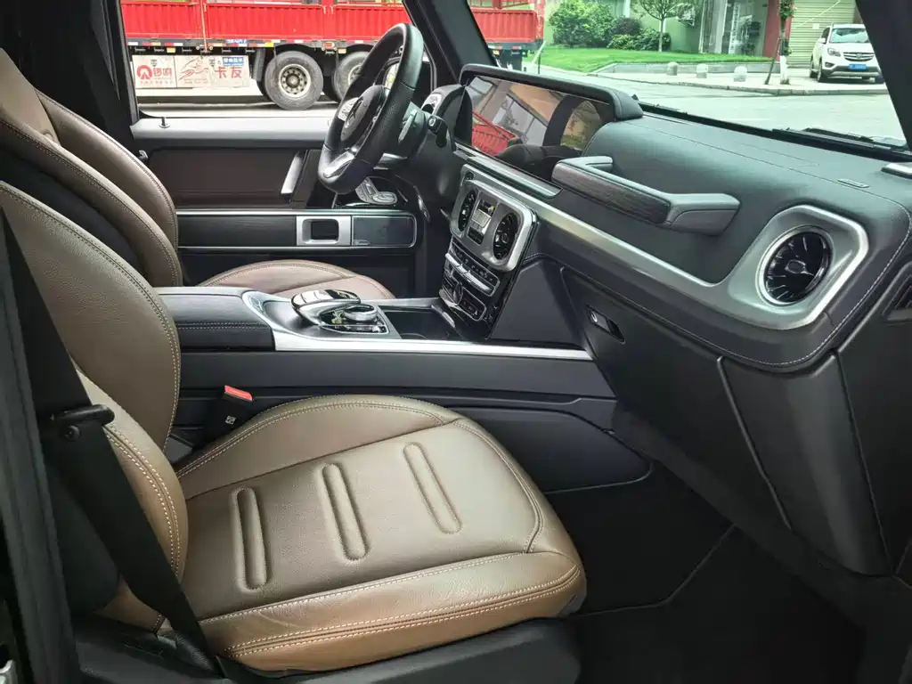 Mercedes-Benz G-Class 2024
