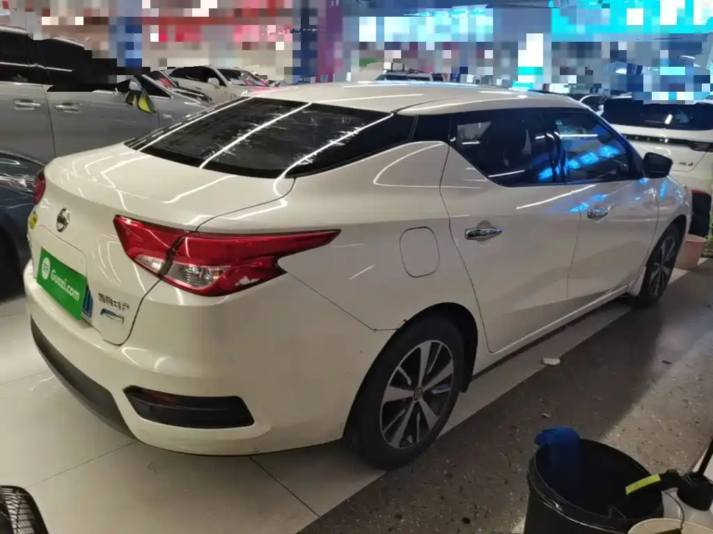 Nissan Bluebird 2019