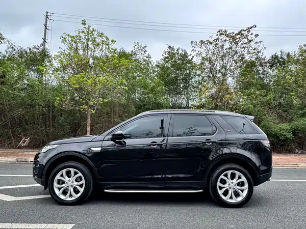 Land Rover Discovery Sport 2017