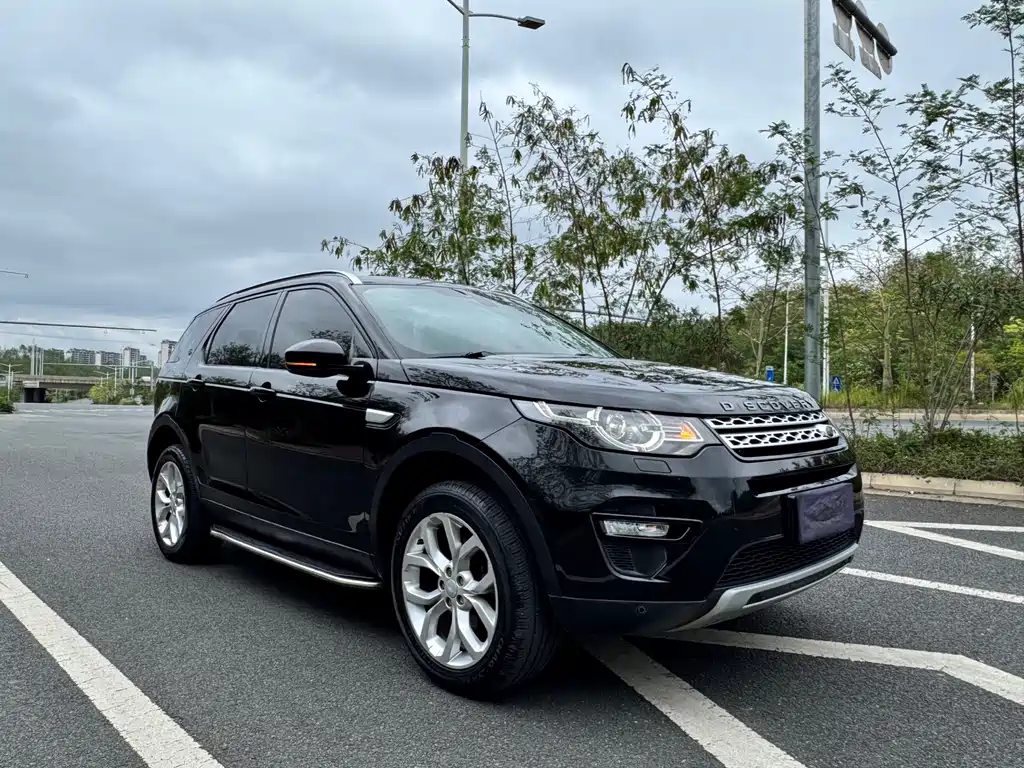 Land Rover Discovery Sport 2017 — фото 2