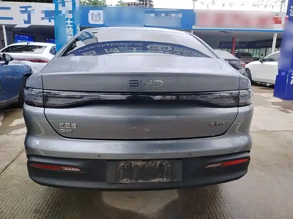 BYD Seal 05 DM-i 2025