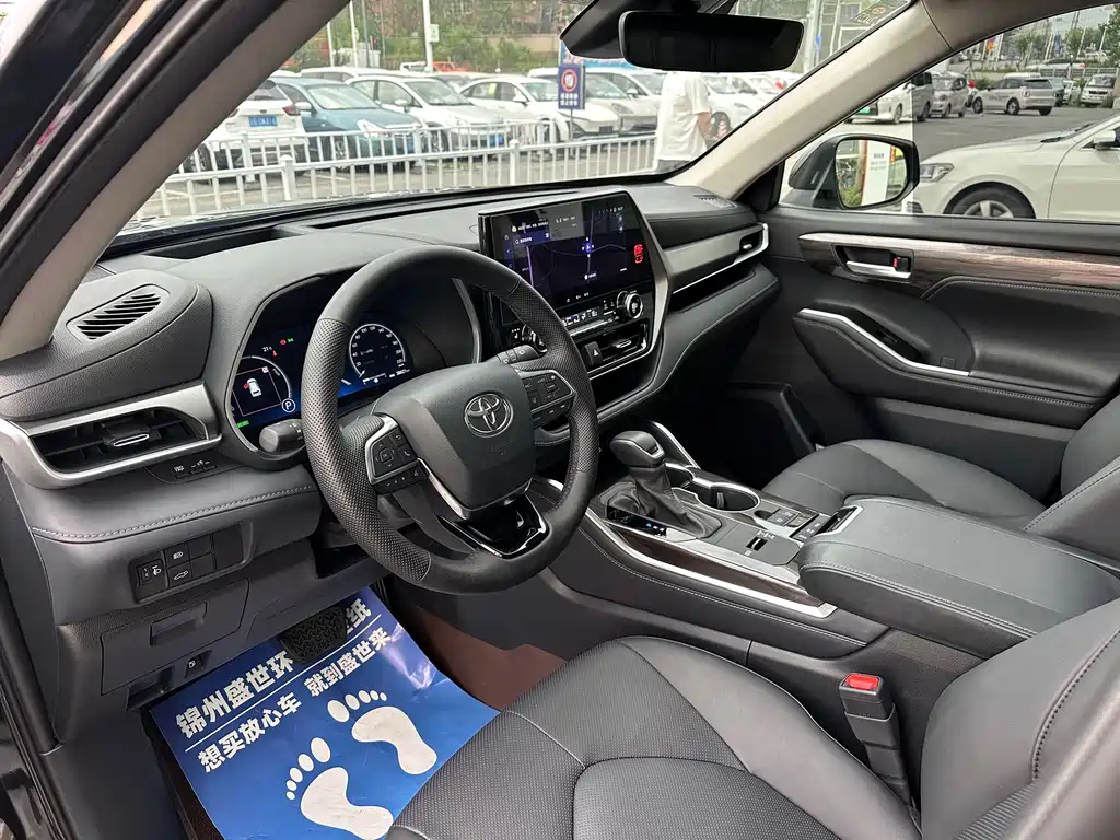 Toyota Highlander 2025 — фото 14