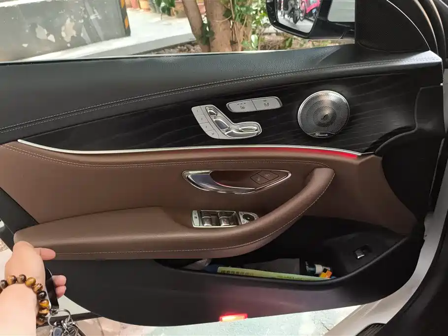 Mercedes-Benz E-Class 2016