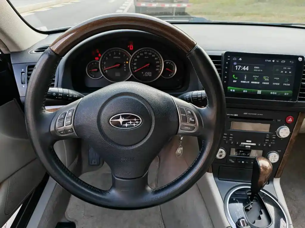 Subaru Outback 2008 — фото 10