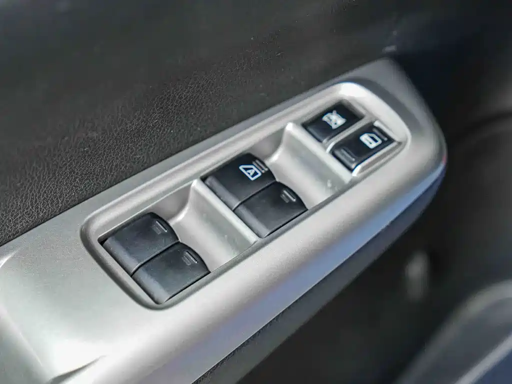 Subaru Impreza 2011 — фото 18