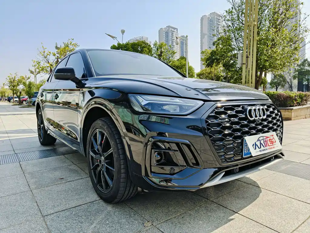 Audi Q5L Sportback 2022 — фото 3